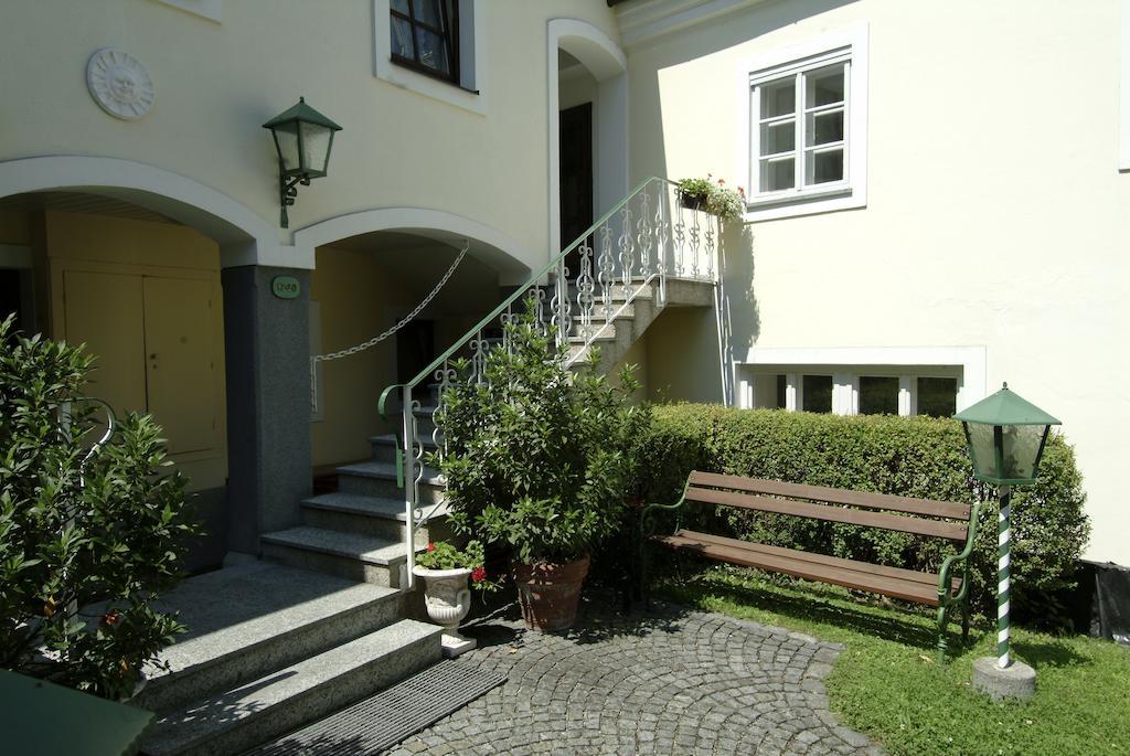 Hotel Biedermeier Hof Schärding Buitenkant foto