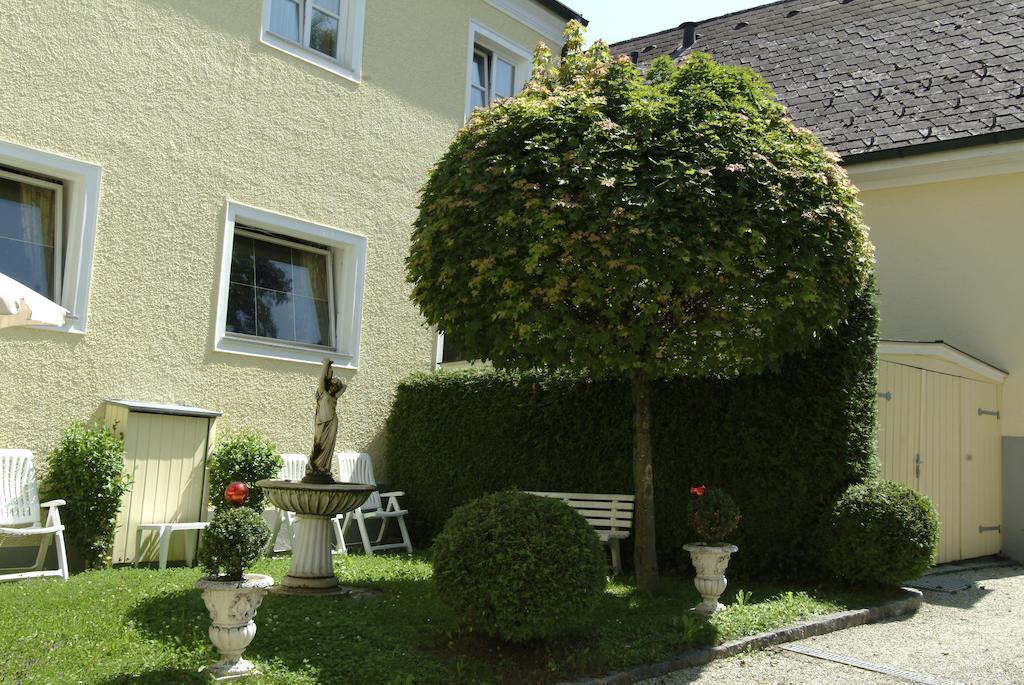 Hotel Biedermeier Hof Schärding Buitenkant foto